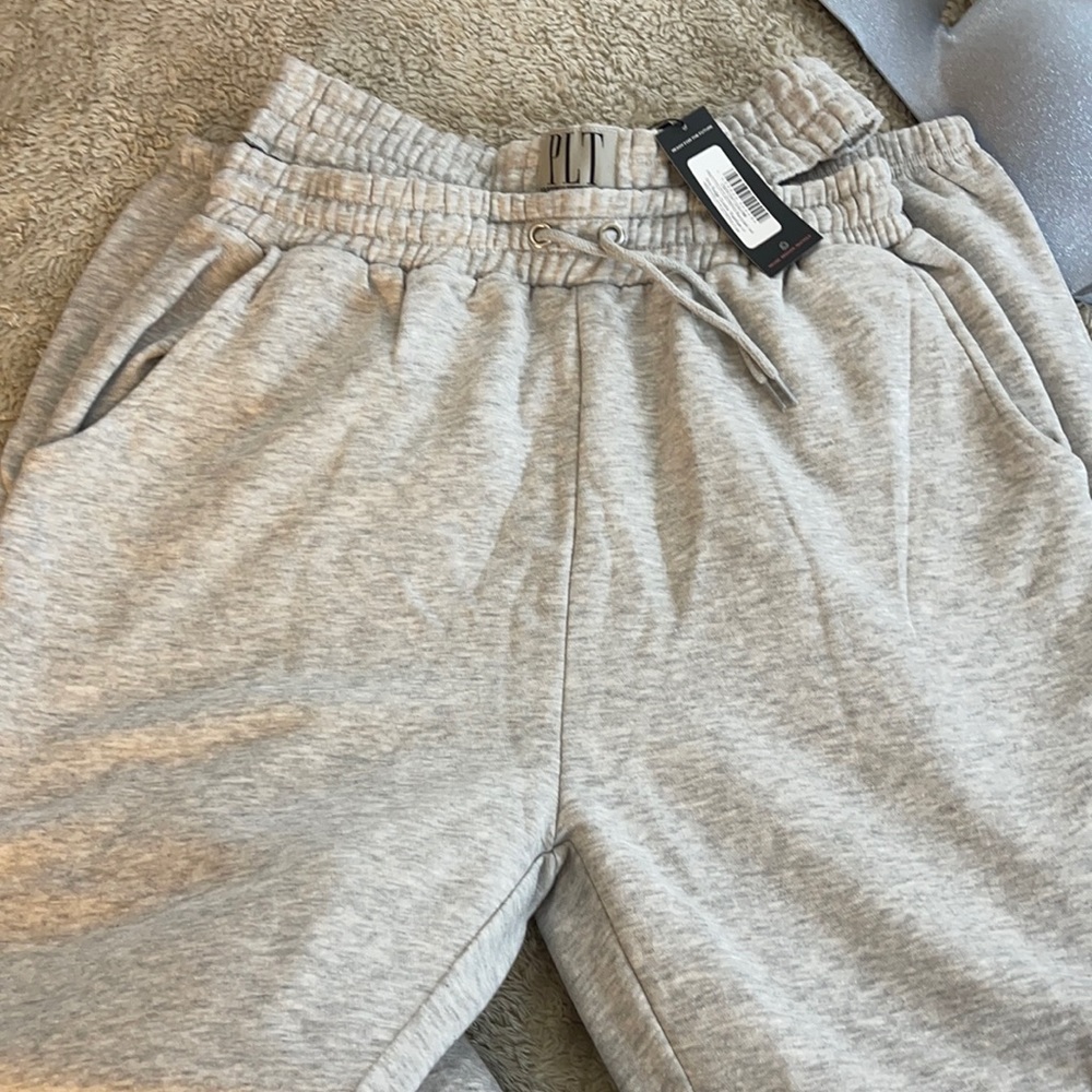 PRETTYLITTLETHING Recycled Ash Grey Badge Double Waistban Joggers new with tags